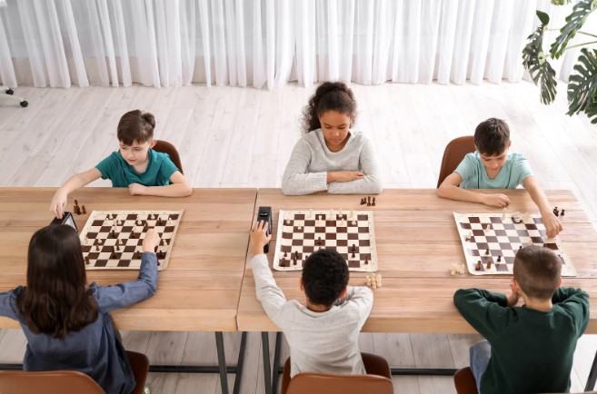 Середня школа: як підготувати дитину до нового етапу навчання